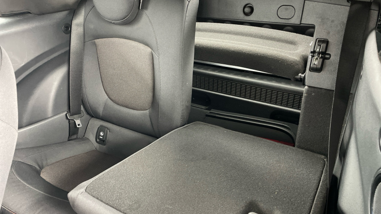 MINI Cooper 2.0 C Classic 2dr Auto Petrol Convertible